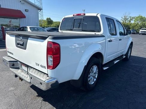 Used 2017 Nissan Frontier SV w/ SV Value Truck Package AWD/4WD image 3