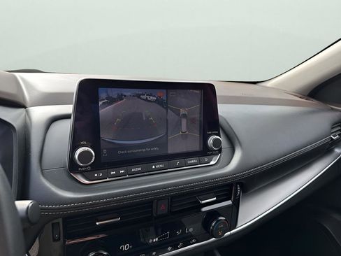 Used 2021 Nissan Rogue SV image 38