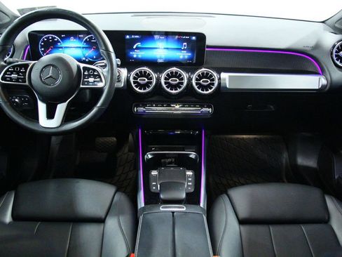 Certified 2021 Mercedes-Benz GLB 250 4MATIC image 5