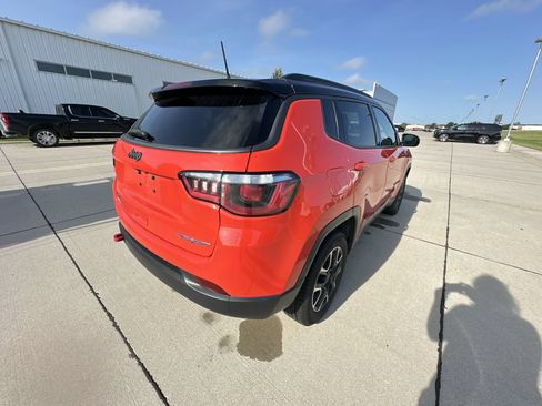 Used 2020 Jeep Compass Trailhawk w/ Cold Weather Group AWD/4WD image 13