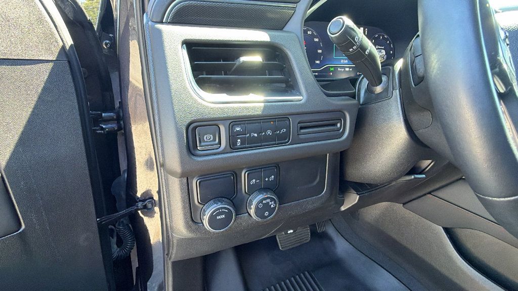 Used 2022 Chevrolet Tahoe RST RWD image 14