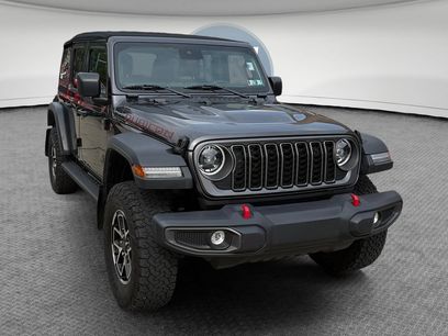 Used 2024 Jeep Wrangler Unlimited Rubicon w/ Convenience Group