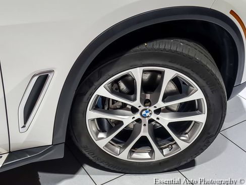 Used 2022 BMW X5 xDrive40i w/ Premium Package AWD/4WD image 11