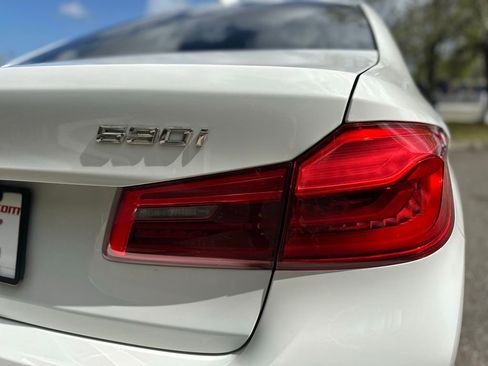 Used 2018 BMW 530i RWD image 12