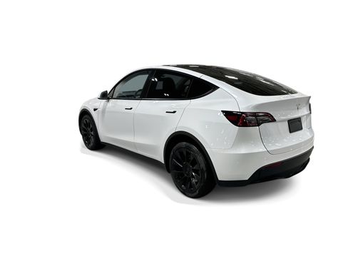 Certified 2023 Tesla Model Y Long Range AWD/4WD image 4
