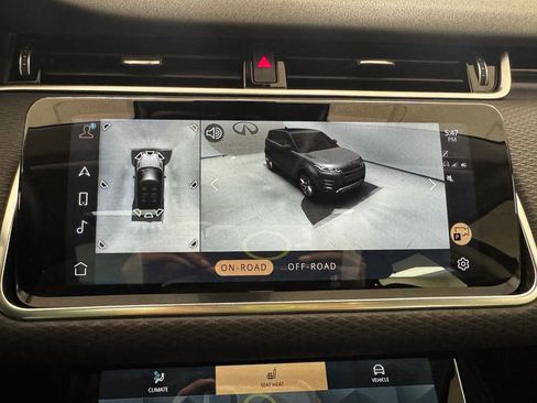 Used 2021 Land Rover Range Rover Evoque S image 19