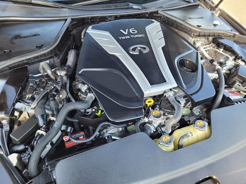 Used 2018 INFINITI Q50 Red Sport 400 w/ Sensory Package (Sport) image 34