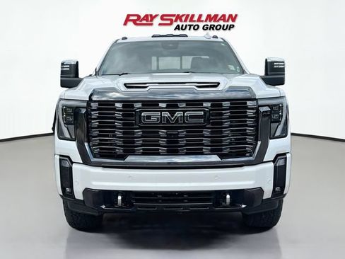 Used 2024 GMC Sierra 2500 Denali Ultimate AWD/4WD image 2