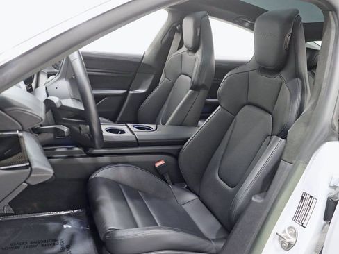 Used 2023 Porsche Taycan Turbo image 29