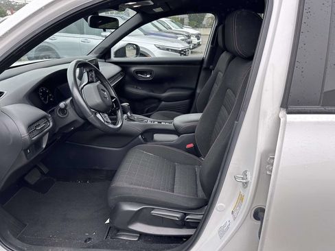 Used 2024 Honda HR-V Sport image 10
