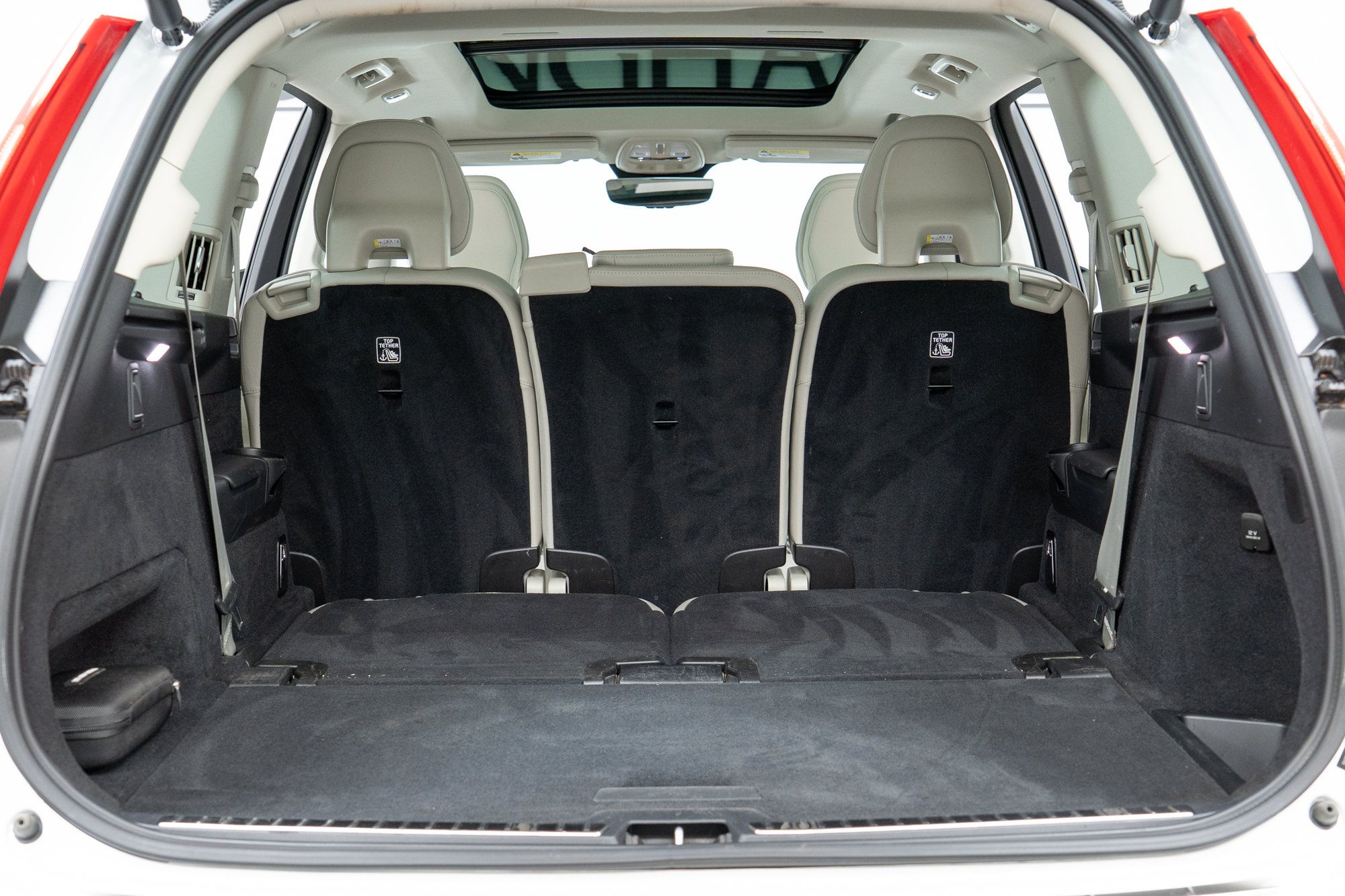 Certified 2023 Volvo XC90 B6 Plus w/ Protection Package Premier AWD/4WD image 10