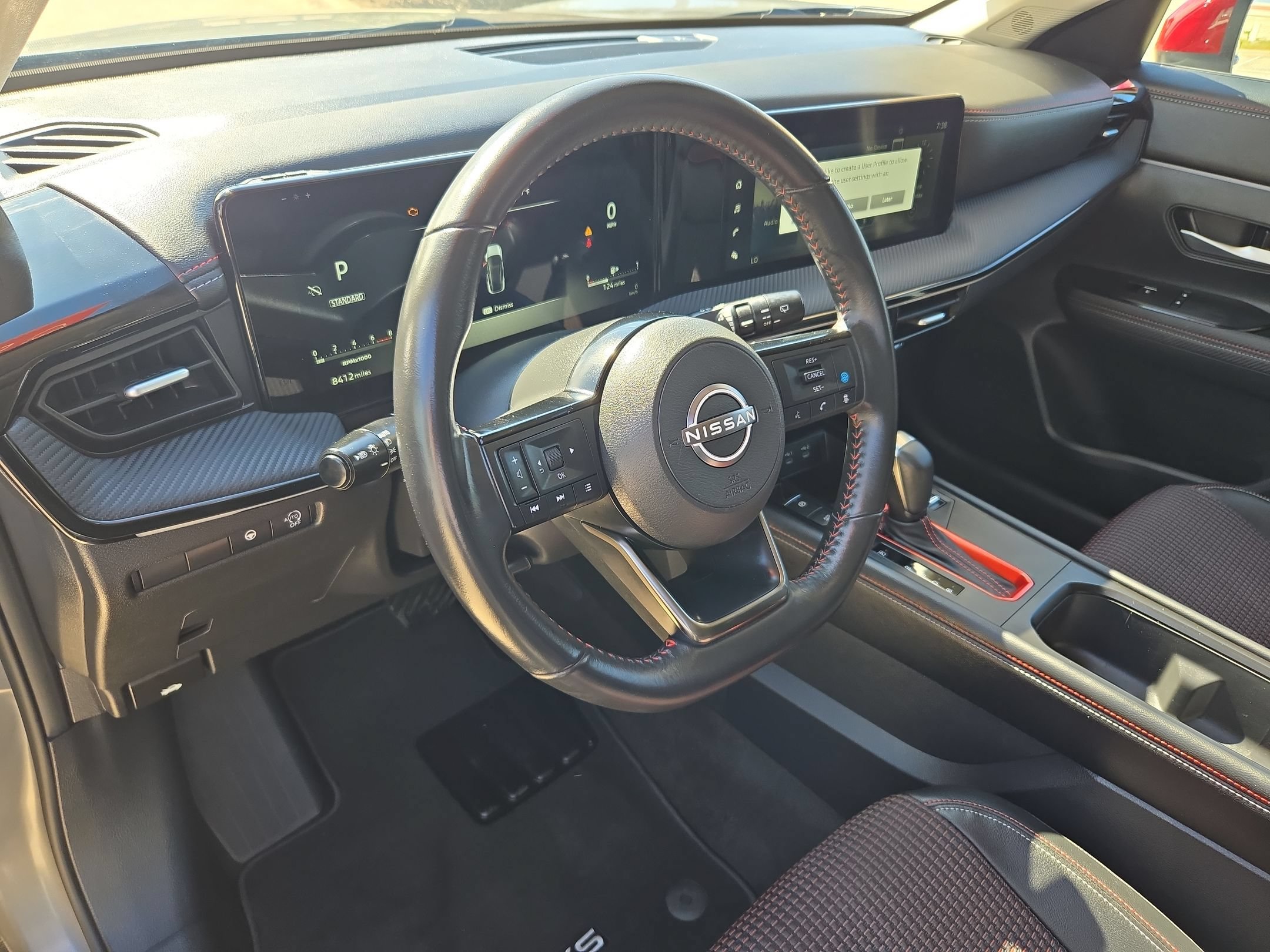 Certified 2025 Nissan Kicks SR FWD image 10