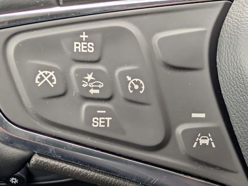 Used 2024 Chevrolet Equinox LT w/ LPO, Floor Liner Package image 17