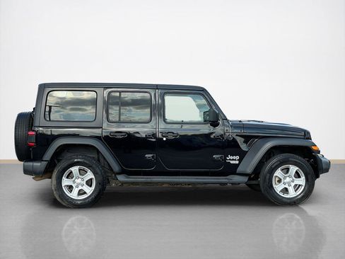 Used 2021 Jeep Wrangler Unlimited Sport image 8