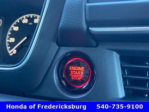 Certified 2025 Honda Pilot Sport image 26