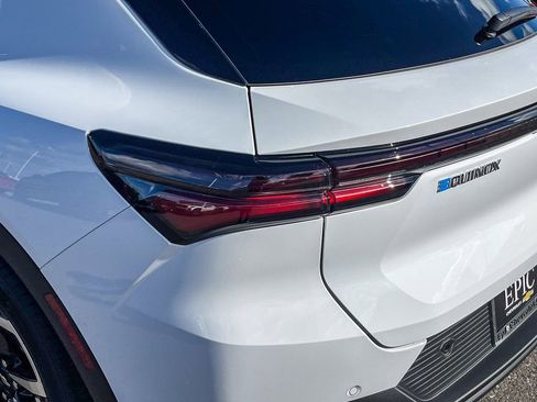 New 2026 Chevrolet Equinox EV LT image 8