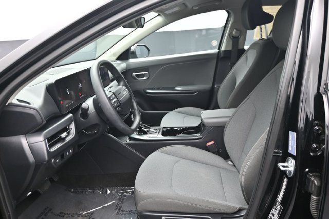 Used 2025 Kia K4 FWD image 7