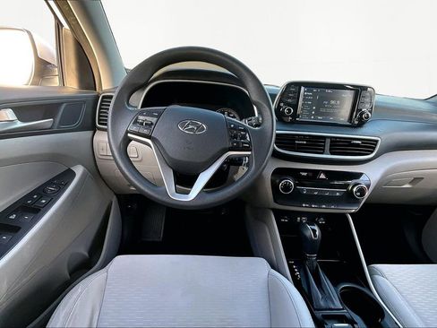 Used 2019 Hyundai Tucson SE image 9