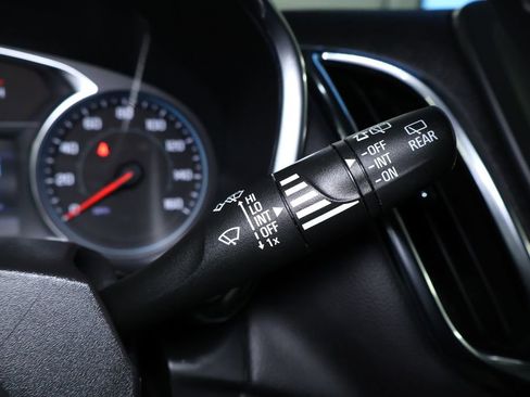 Used 2024 Chevrolet Equinox LT image 24