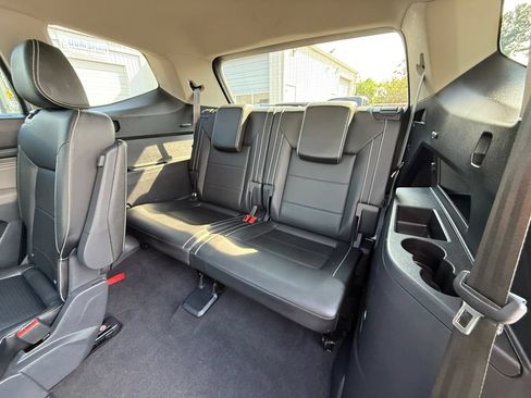 Used 2023 Volkswagen Atlas SEL AWD/4WD image 27