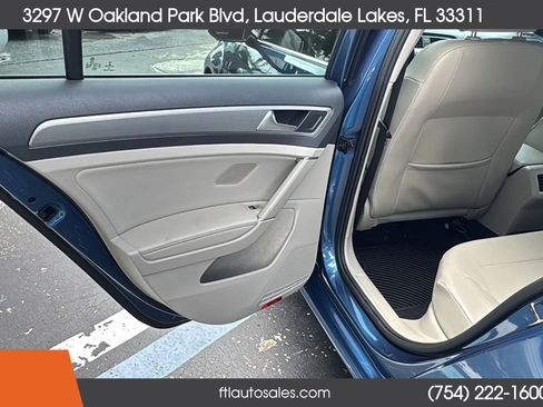 Used 2015 Volkswagen Golf TDI S FWD image 24