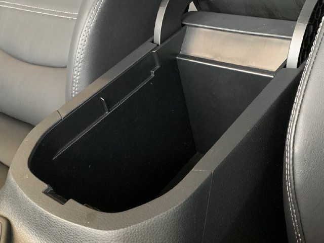 Used 2019 Toyota RAV4 XLE Premium FWD image 13