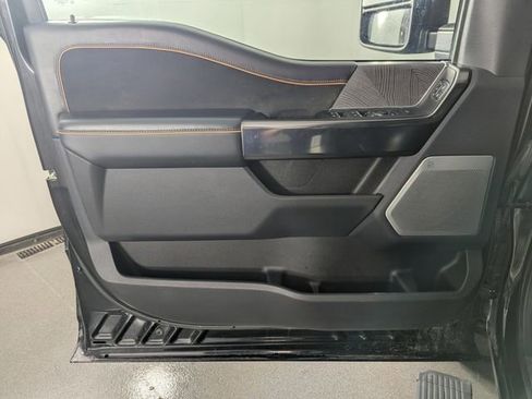 Used 2023 Ford F350 Platinum AWD/4WD image 9