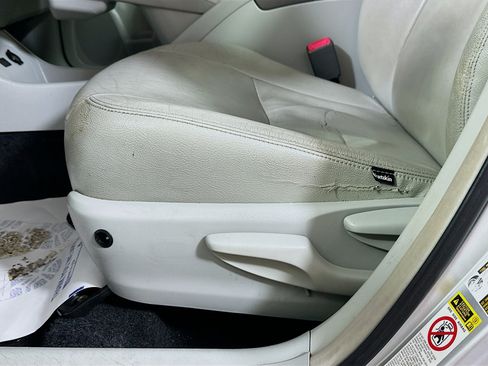 Used 2012 Toyota Prius Two FWD image 17