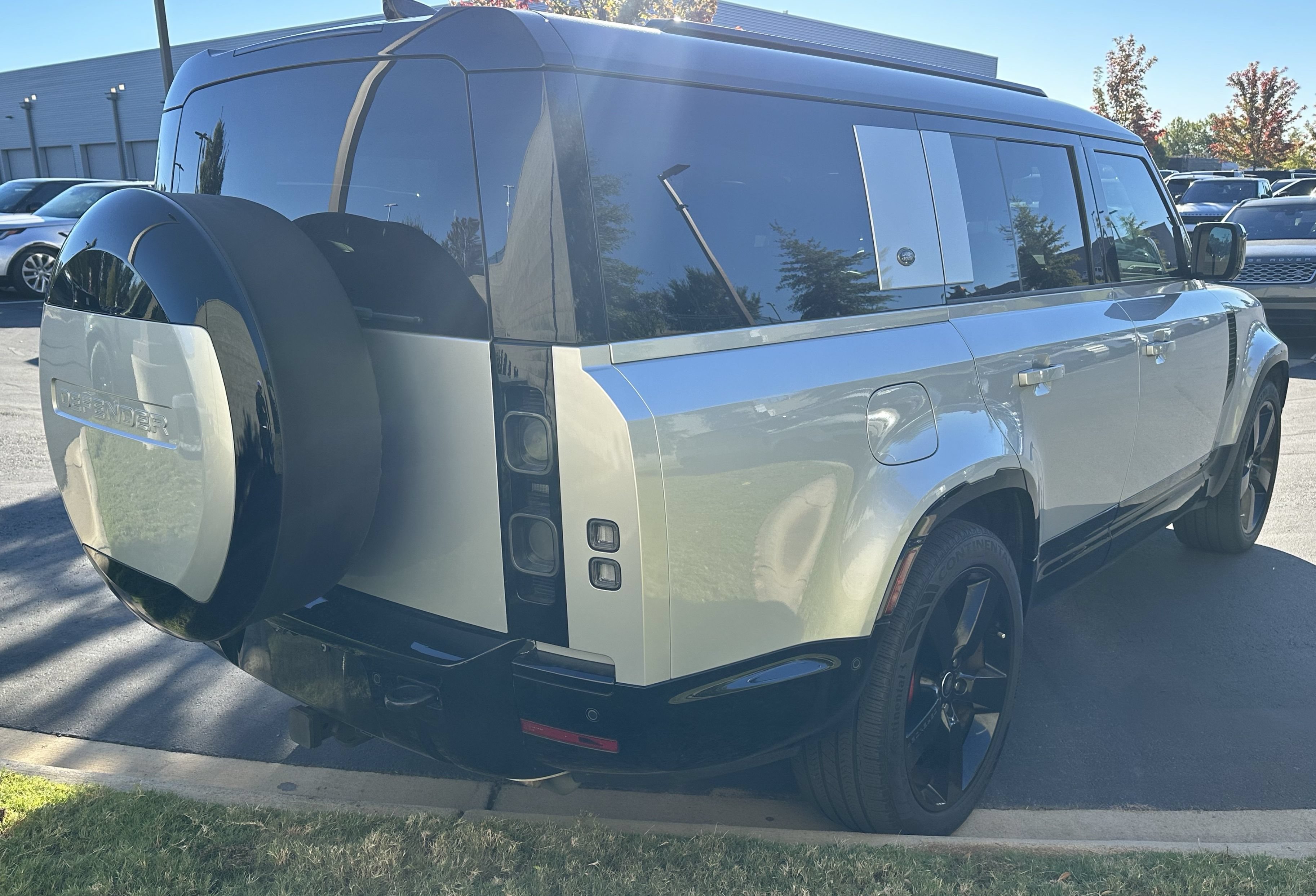 Used 2024 Land Rover Defender 130 X AWD/4WD image 7