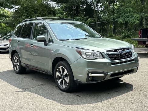 Used 2017 Subaru Forester 2.5i Premium AWD/4WD image 19