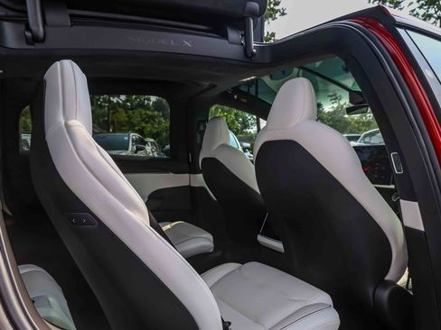 Used 2022 Tesla Model X Plaid AWD/4WD image 25