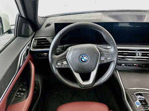 Used 2023 BMW i4 eDrive35 RWD image 18