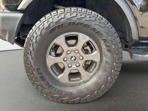 Used 2022 Ford Bronco Big Bend image 9