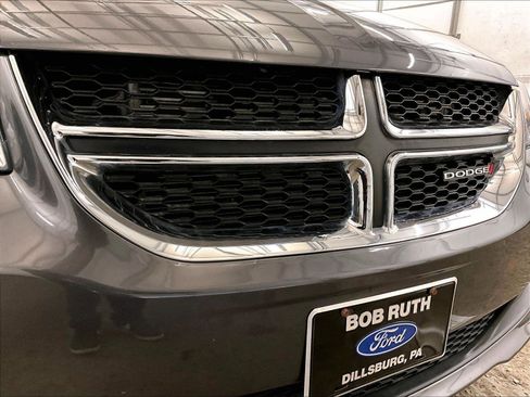 Used 2019 Dodge Grand Caravan SE image 30