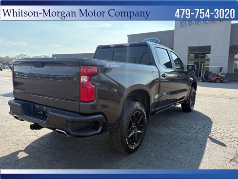 Used 2021 Chevrolet Silverado 1500 LT Trail Boss w/ Convenience Package II image 5