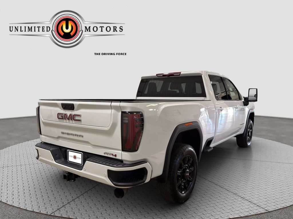 Used 2025 GMC Sierra 2500 AT4 AWD/4WD image 4