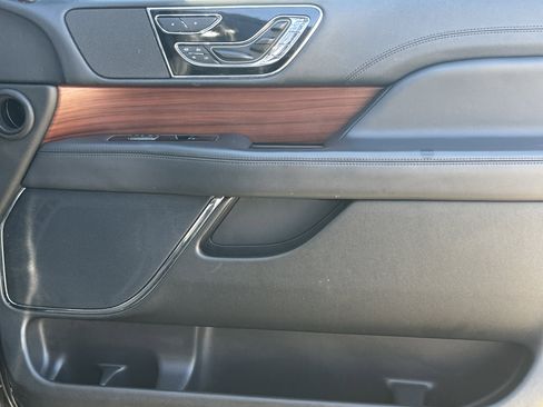 Used 2023 Lincoln Navigator L Reserve image 14