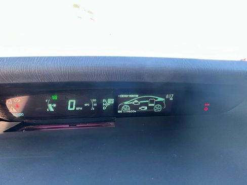 Used 2011 Toyota Prius One image 22