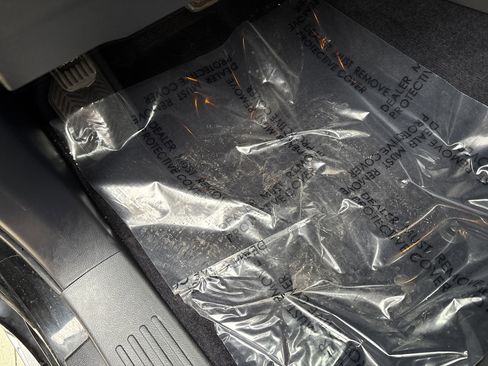 Used 2021 Lexus GX 460 Premium w/ Accessory Package image 32