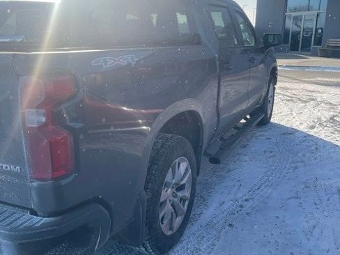 Used 2019 Chevrolet Silverado 1500 Custom w/ Custom Value Package image 8