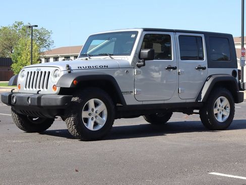 Used 2007 Jeep Wrangler Unlimited Rubicon w/ Dual Top Group AWD/4WD image 11