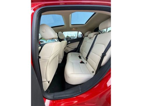 Used 2019 Mercedes-Benz GLA 250 4MATIC image 12