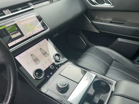 Used 2018 Land Rover Range Rover Velar S AWD/4WD image 14