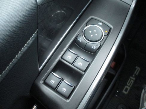 Used 2022 Ford F150 XLT w/ Equipment Group 302A High image 38