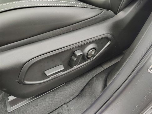 New 2025 Jeep Grand Cherokee 4WD image 14