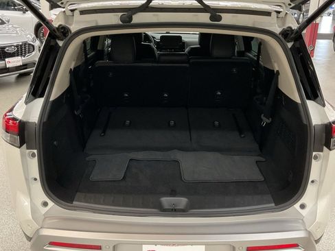 Used 2024 Nissan Pathfinder SL image 22
