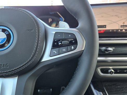 New 2026 BMW X5 xDrive50e w/ M Sport Package image 31