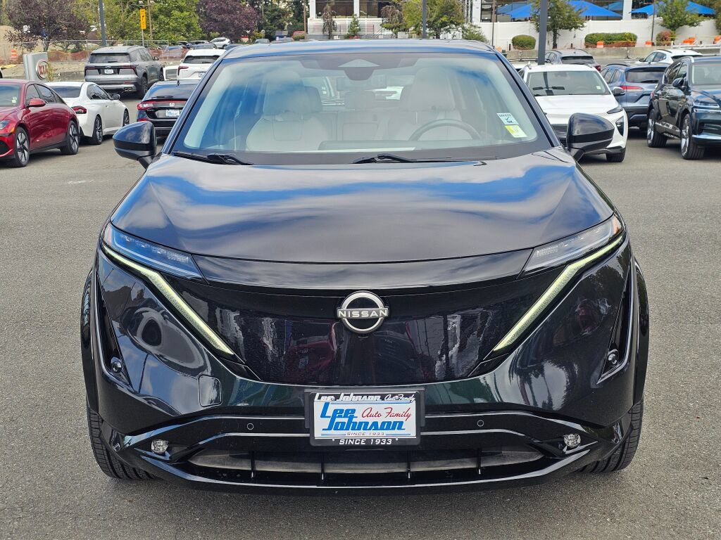 Used 2024 Nissan Ariya AWD image 2