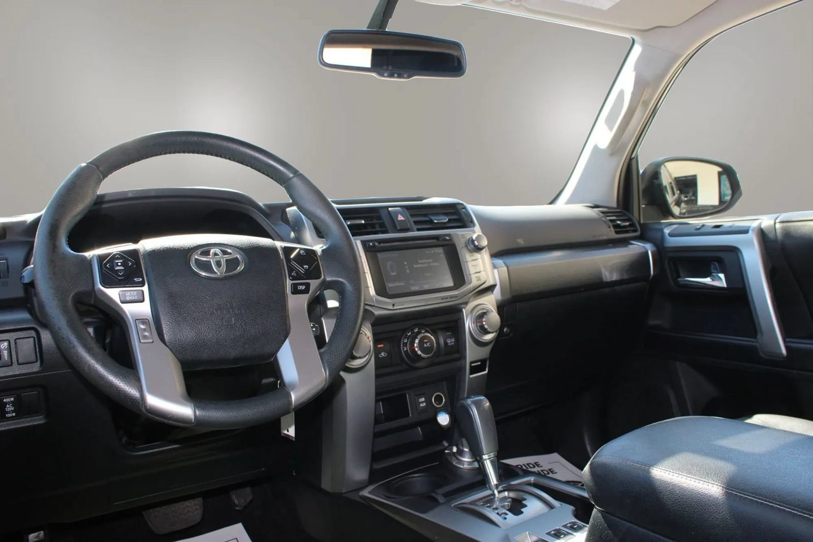 Used 2018 Toyota 4Runner SR5 Premium AWD/4WD image 25