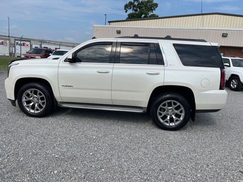 Used 2015 GMC Yukon SLT w/ Open Road Package AWD/4WD image 10